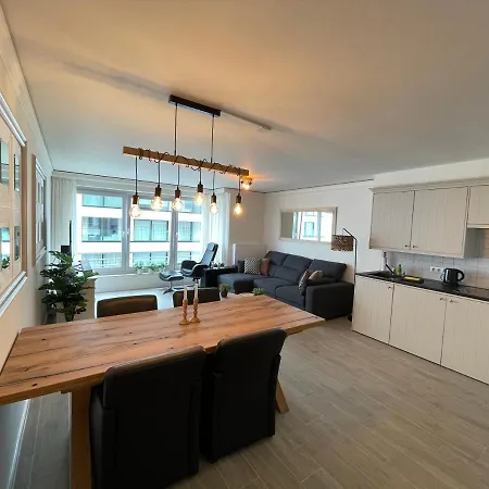 公寓 Cosy Appartement- 2 Slaapkamers Schuin Zeezicht Met Garage *